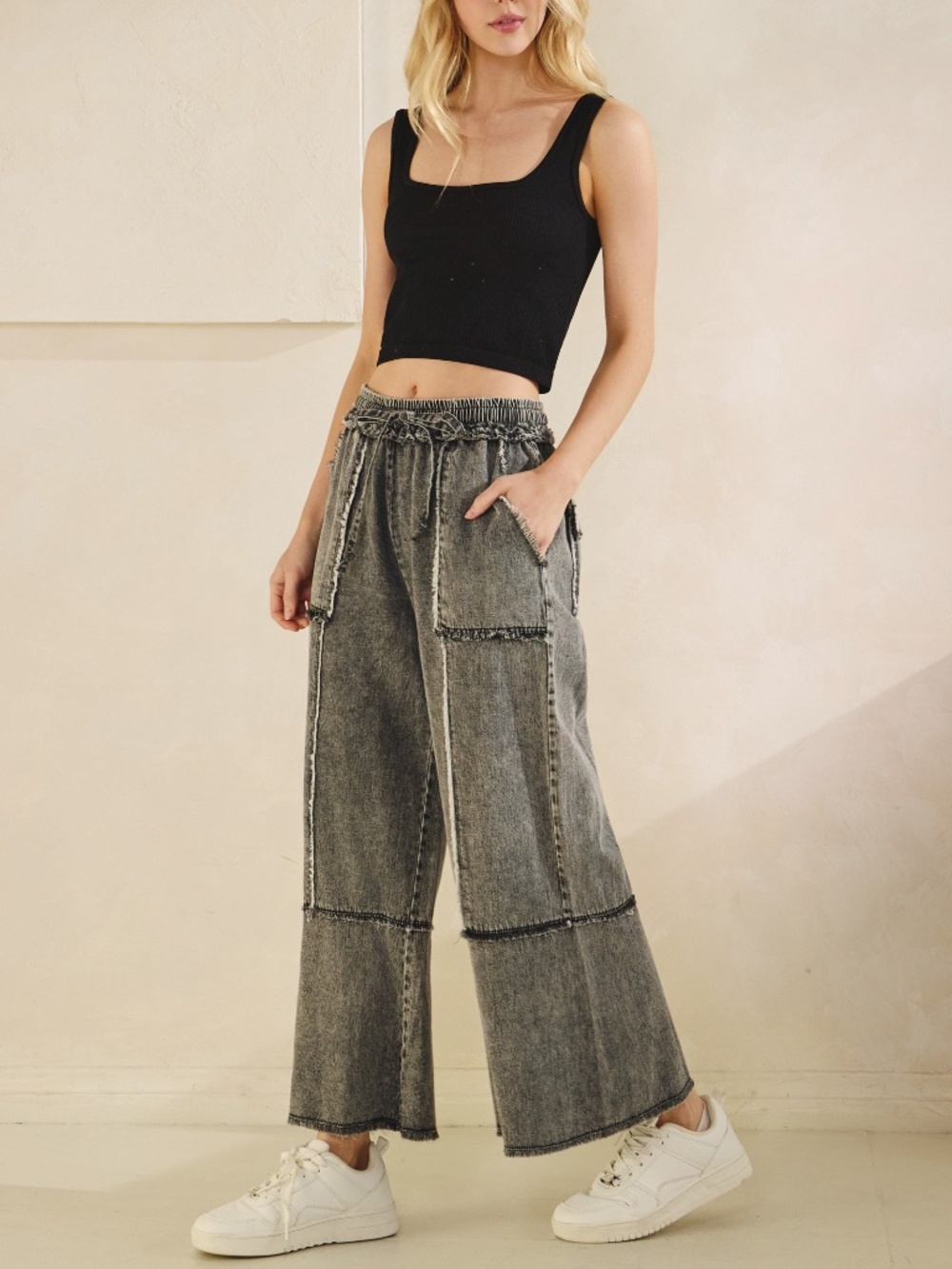 Sage + Fig Mineral Washed Stretchy Waist Cropped Denim Jean Pants - Picture 5 of 6